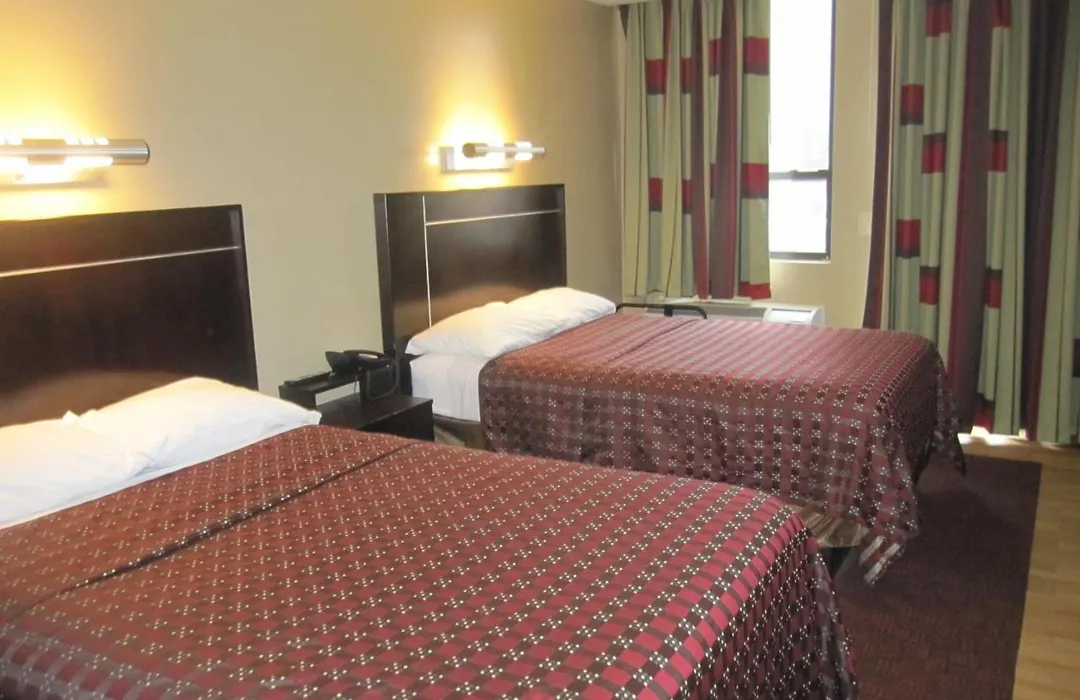 Red Roof Inn Flushing Hotel-1
